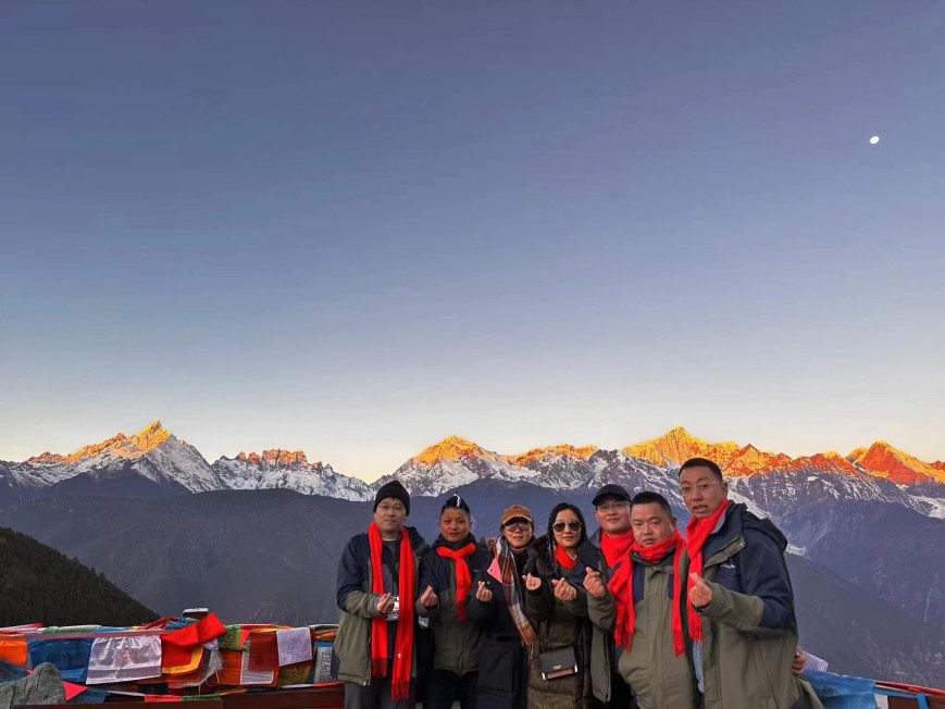 22-12月梅里雪山